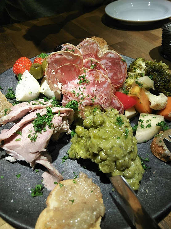 「如何様詐欺師は夜うごく」のライブに行きました♪_b0331802_00284766.jpg