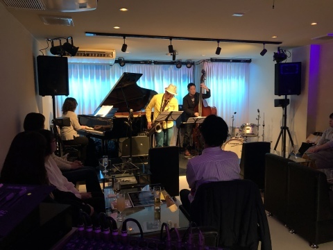Jazzlive Comin 広島　明日金曜日はスペシャルライブ_b0115606_17181111.jpeg