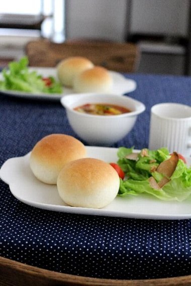 「はじめてでも超簡単!1時間パン~ 1つの生地から21種類のパンができる~」が発売されます。_f0224568_19323450.jpg