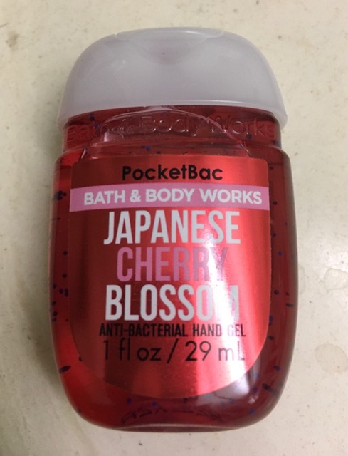 アメリカでマスクは異様(ハンドジェルはOK)_e0350971_11095674.jpg