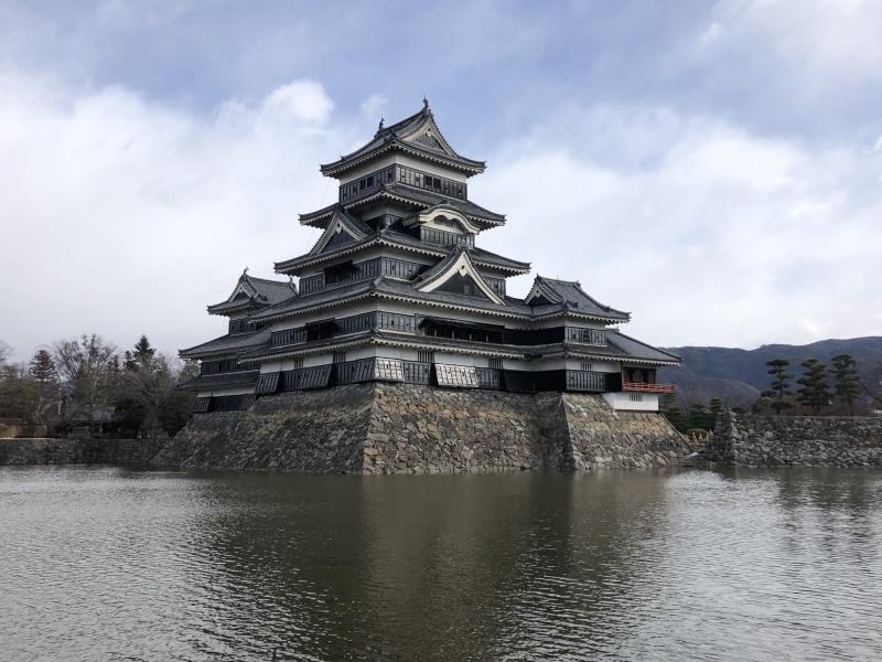 国宝現存最古の五重六階木造天守松本城_a0129492_07452970.jpeg