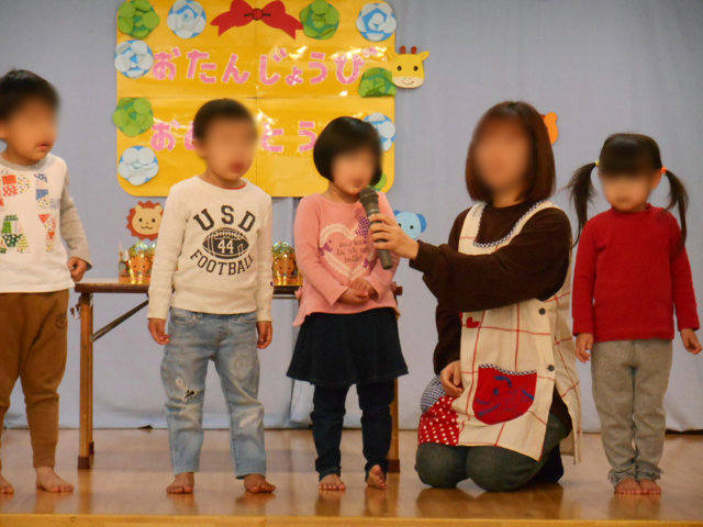 お誕生日会_e0148419_1052216.jpg