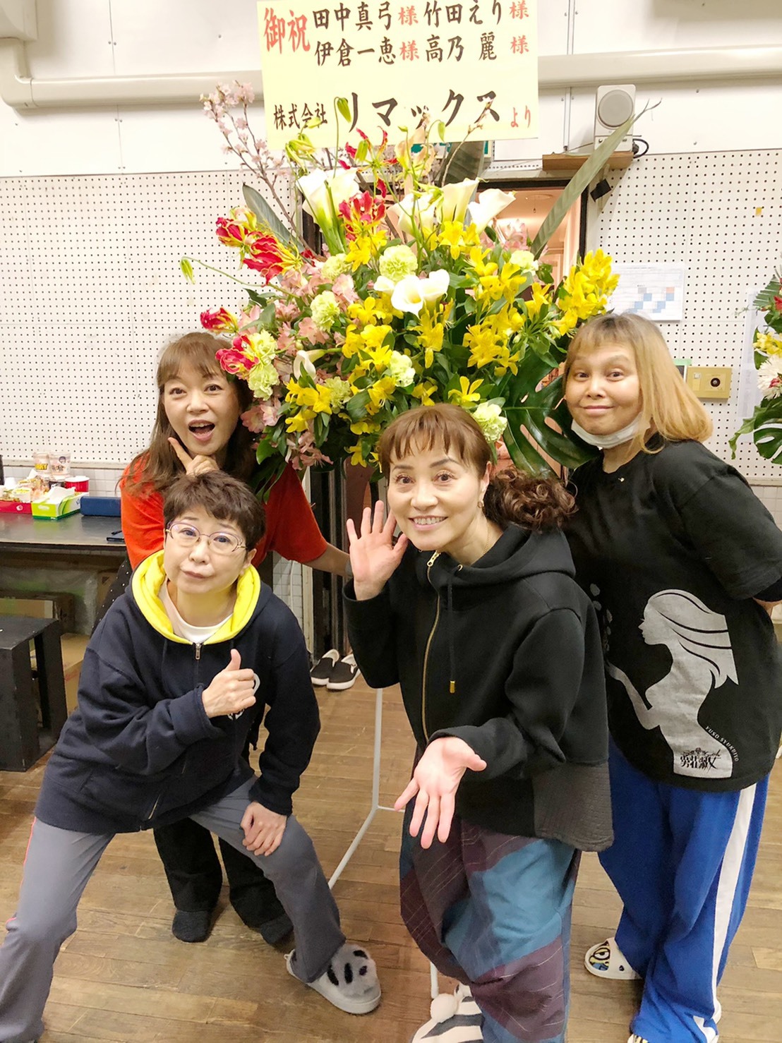 ついに始まりました!_a0163623_10580090.jpg
