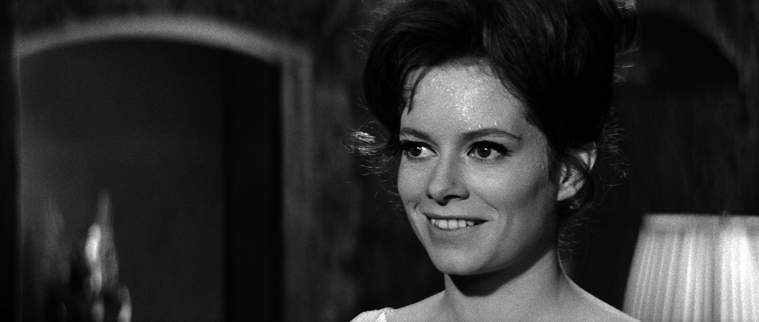 ルチアナ パルッツィ Luciana Paluzzi 悪徳の栄え 1963 後半 夜ごとの美女 ルチアナ パルッツィ Luciana Paluzzi 悪徳の栄え 1963 後半 夜ごとの美女