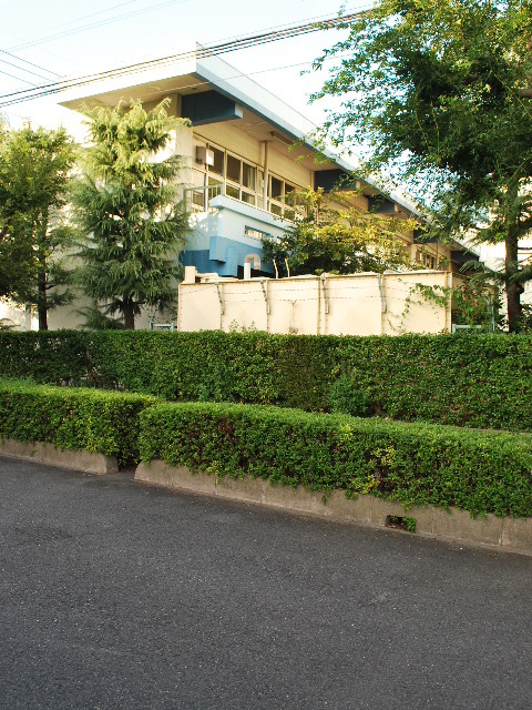 埼玉県戸田市立戸田第二小学校(建築家・関根要太郎作品研究)_f0142606_15445897.jpg