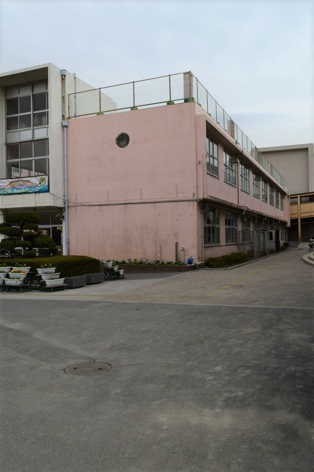 埼玉県戸田市立戸田第二小学校(建築家・関根要太郎作品研究)_f0142606_16301344.jpg
