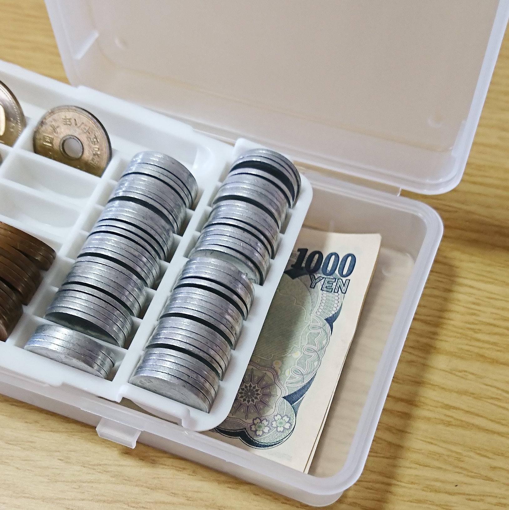 ダイソーのコインケースで小銭の整理*++ : 私の暮らし*私のおうち*2
