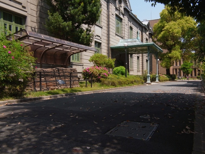 京都大学文学部陳列館_f0116479_14363742.jpg