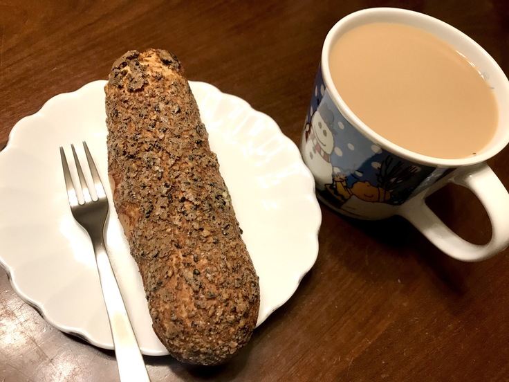 朝ごはんは シュークリーム!!_c0212604_6251020.jpg