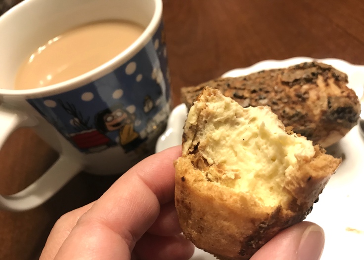 朝ごはんは シュークリーム!!_c0212604_62724.jpg