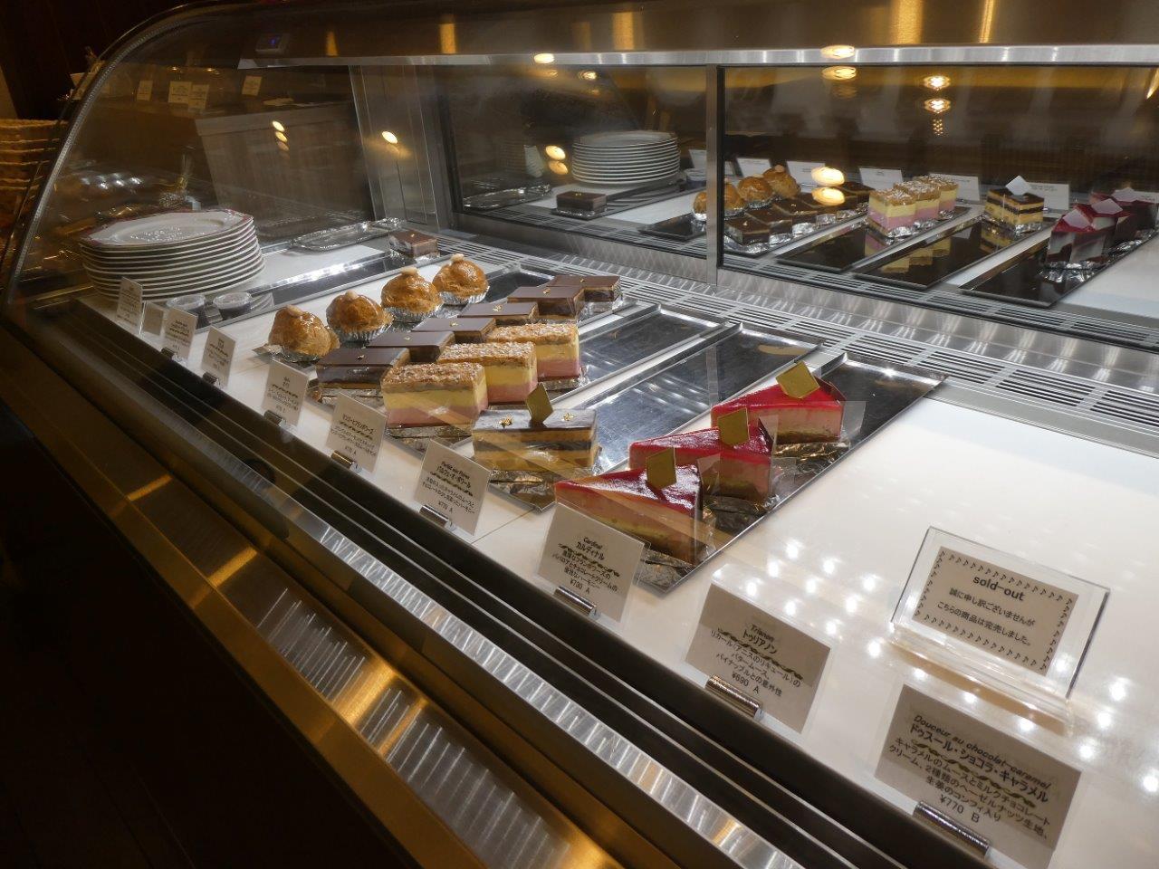 パティスリー タンドレス 　夕方でも可能性あり_d0106134_14440914.jpg