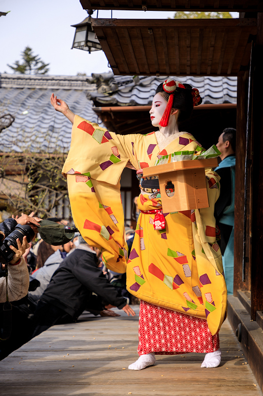 北野天満宮　節分・豆まき（上七軒 梅葉さん、尚絹さん、梅ひなさん、市彩さん、勝貴さん） _f0155048_1610511.jpg