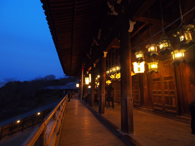 【2月の締めくくりは】東大寺 二月堂の風景（HDR)_b0008655_01361906.jpg