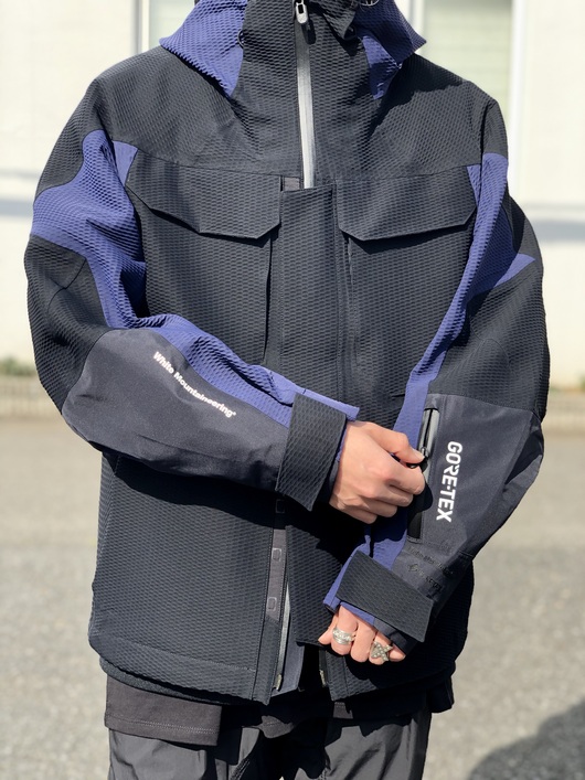 White Mountaineering - GORE-TEX Mountain Parka. : dogdays White Mountaineering - GORE-TEX Mountain Parka. : dogdays