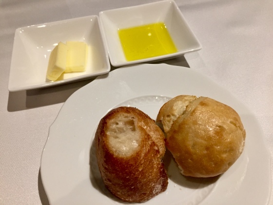 ホテルの夕食_a0258686_11574903.jpeg