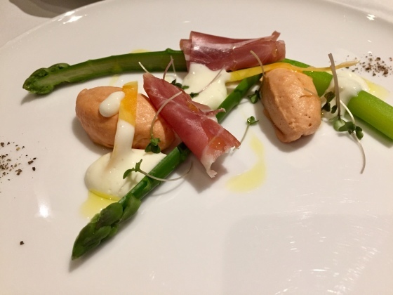 ホテルの夕食_a0258686_11585490.jpeg