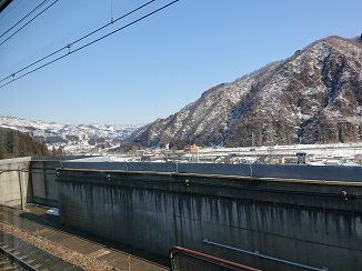 窓の外は一面の銀世界!_d0091909_18061193.jpg
