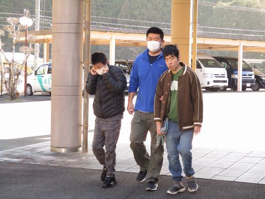 2/24 日中活動_a0154110_13034372.jpg