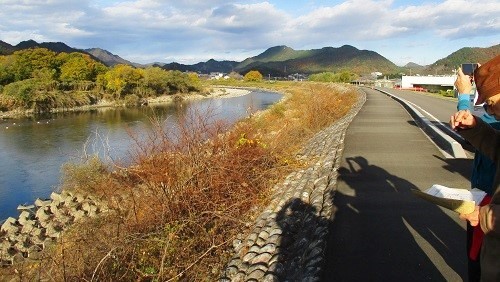 横越と道塚堤(どうづかてい)_f0197754_17245681.jpg