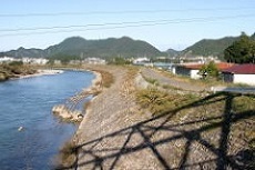 横越と道塚堤（どうづかてい）_f0197754_00490797.jpg