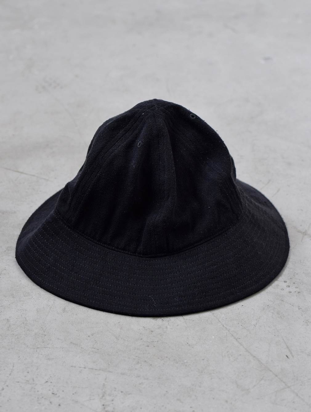 COMOLI Silk Nep Hat : TRUNK