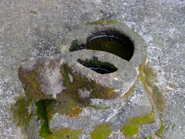 「長崎・壱岐 ハートの手水 矢保佐社」_a0000029_08074391.jpg