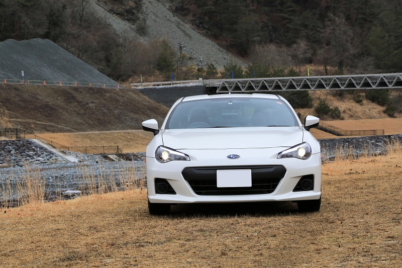 BRZの魅力的な「R」にSTIスポーツマフラーを装着_f0076731_18555395.jpg