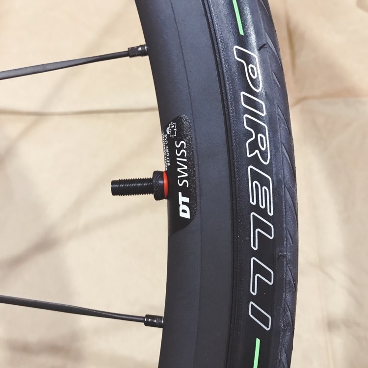 DT SWISSのPR1400 DICUT OXIC 21を納品させていただきました DT SWISSのPR1400 DICUT OXIC 21を納品させていただきました