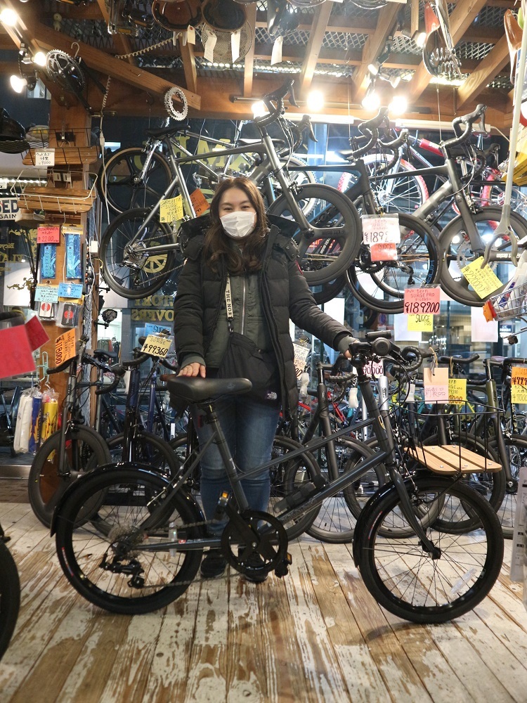 2月27日 渋谷 原宿 の自転車屋 FLAME bike前です_e0188759_18430061.jpg