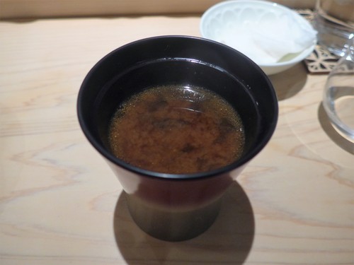 渋谷「熟成鮨 万」へ行く。_f0232060_1851745.jpg