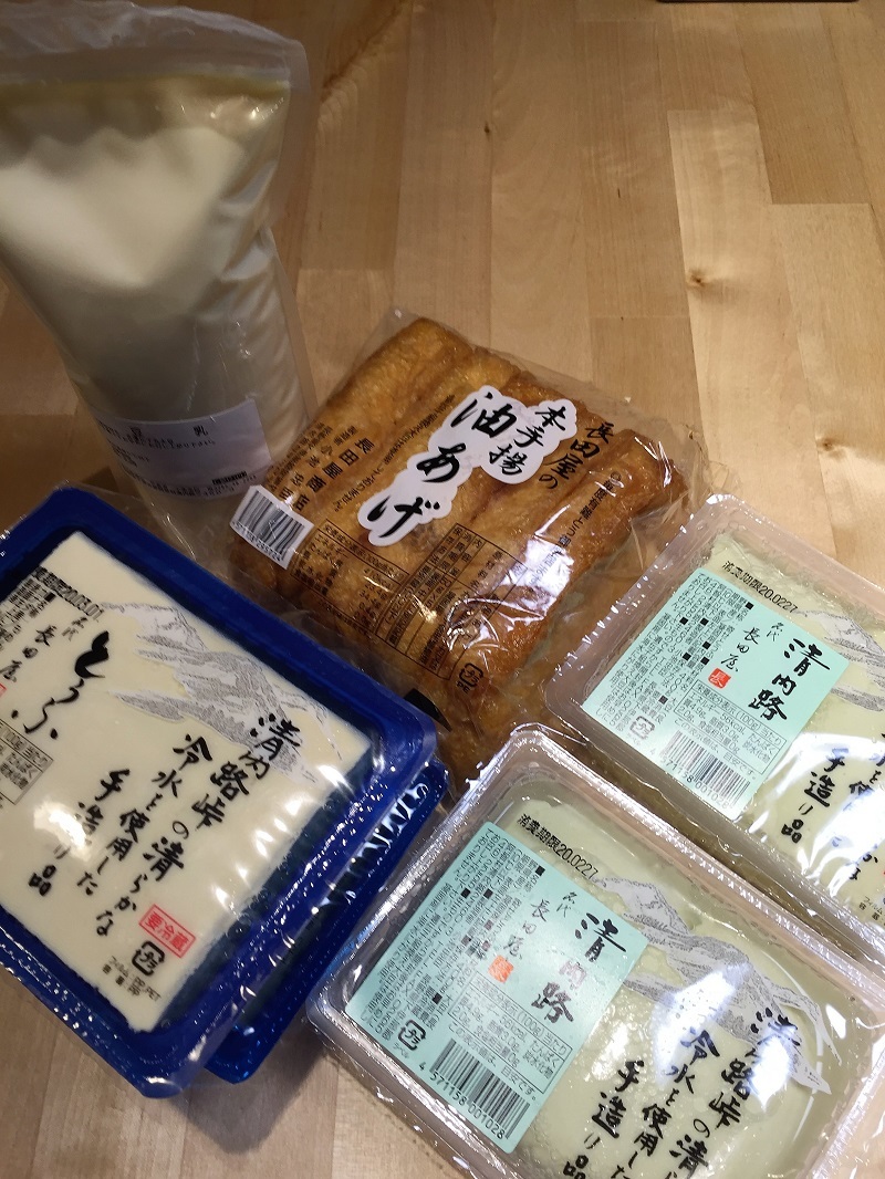 豆乳鍋と1800ccの水平対向エンジン_f0076731_18223371.jpg