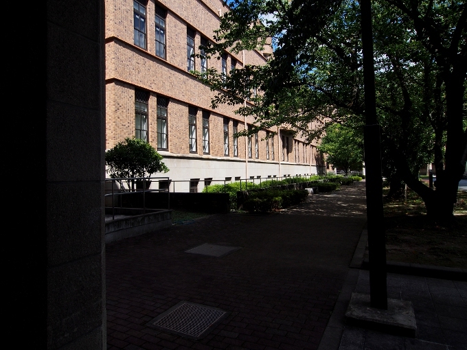京都大学法経済学部本館_f0116479_11023526.jpg
