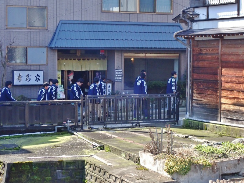 休日の事務室から見える風景_c0336902_17300243.jpg