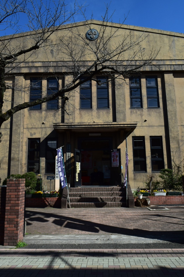 埼玉県草加市立草加小学校西校舎(大正モダン建築再訪)_f0142606_12155922.jpg