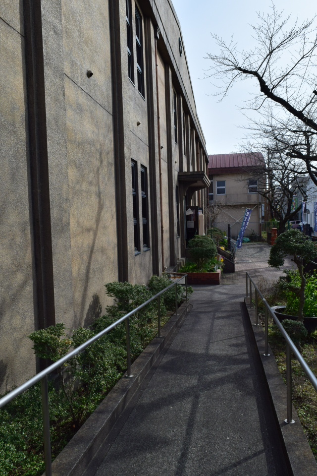 埼玉県草加市立草加小学校西校舎(大正モダン建築再訪)_f0142606_13180623.jpg
