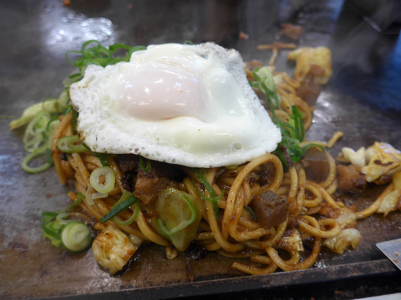 神戸・三宮「長田本庄軒 三宮センタープラザ店」へ行く。_f0232060_1736579.jpg