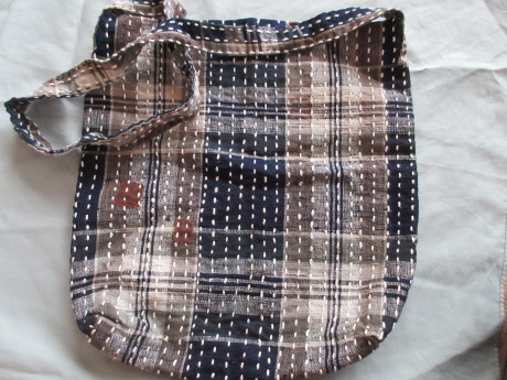 アイヌ刺繍を真似る ほか_a0203003_16422766.jpg