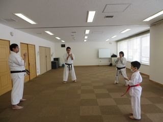 日曜空手　屯田教室　新琴似・新川教室_c0118332_14540636.jpg