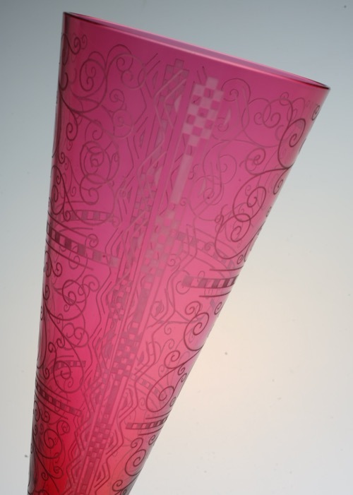 BACCARAT LIDO RED VASE_c0108595_23254379.jpeg