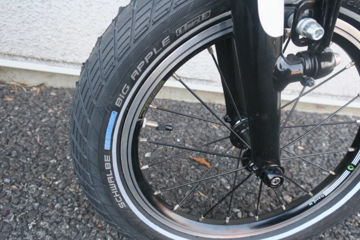ダホンK3試乗車にビッグアップル装着!_c0132901_19522816.jpg