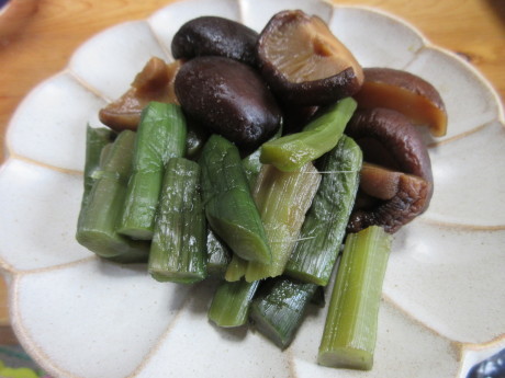 山ウドの煮物・玄米粥_a0203003_13395923.jpg
