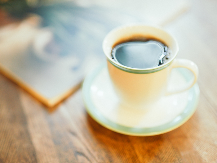 テーブルフォト カフェ 喫茶店 写真集 コーヒー マグカップ 生きている 相模原 町田エリアの写真サークル なちゅフォト ブログ テーブルフォト カフェ 喫茶店 写真集 コーヒー マグカップ 生きている 相模原 町田エリアの写真サークル なちゅフォト ブログ