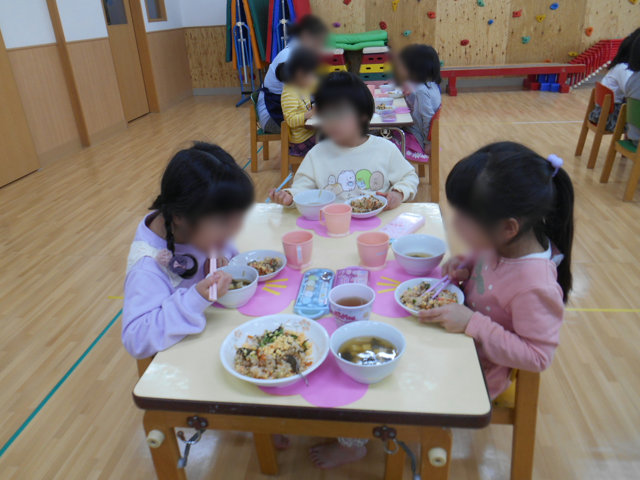 「おひなさま」と「ちらしずし」_e0148419_11523280.jpg