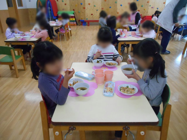 「おひなさま」と「ちらしずし」_e0148419_11524740.jpg