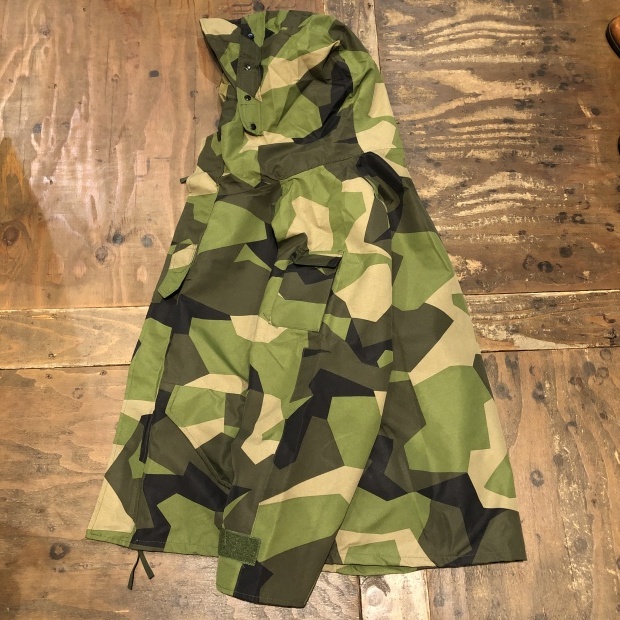 スウェーデン軍 M-90 Camo ゴアテックスパーカー