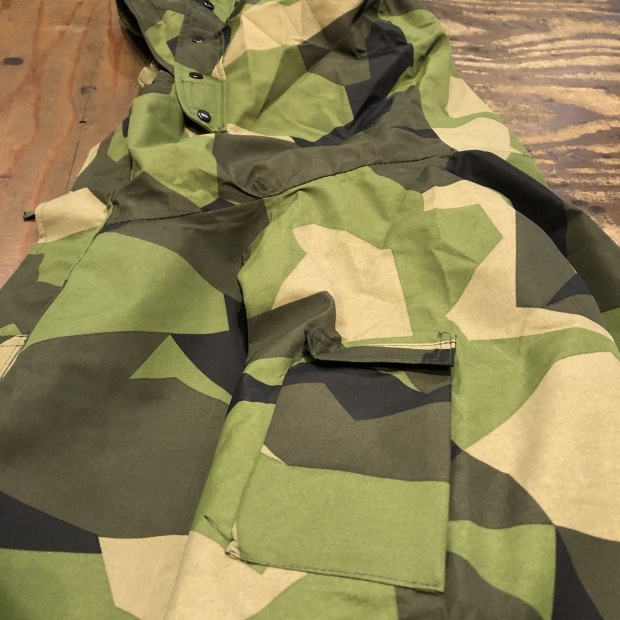 スウェーデン軍 M-90 Camo ゴアテックスパーカー スウェーデン軍 M-90 Camo ゴアテックスパーカー