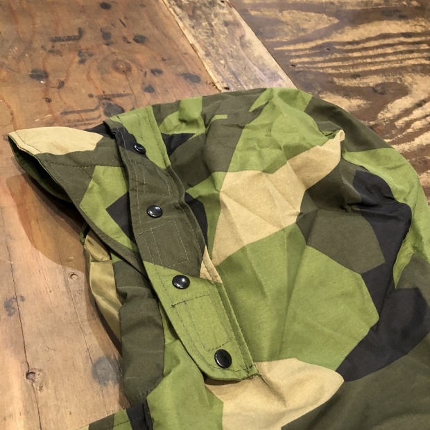 スウェーデン軍 M-90 Camo ゴアテックスパーカー スウェーデン軍 M-90 Camo ゴアテックスパーカー