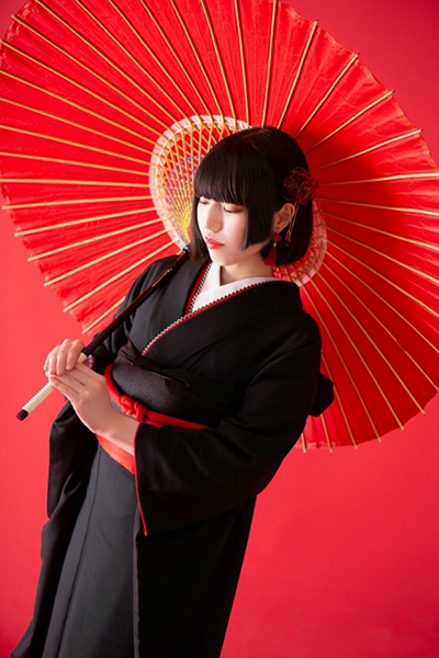 成人式のお客様⑫自分スタイルの黒・可憐_b0098077_19175984.jpg