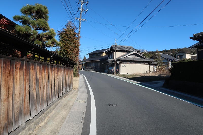 六地蔵とR2_f0076731_17392784.jpg