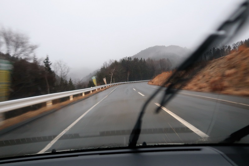 六地蔵とR2_f0076731_17412855.jpg